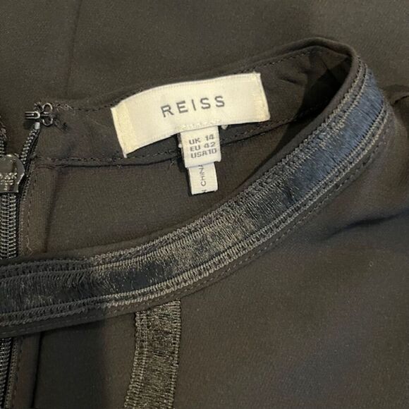 Reiss Kris Chiffon Top Black with Peekaboo Neck Cutout Silky Elegant Size 10 - Picture 6 of 13